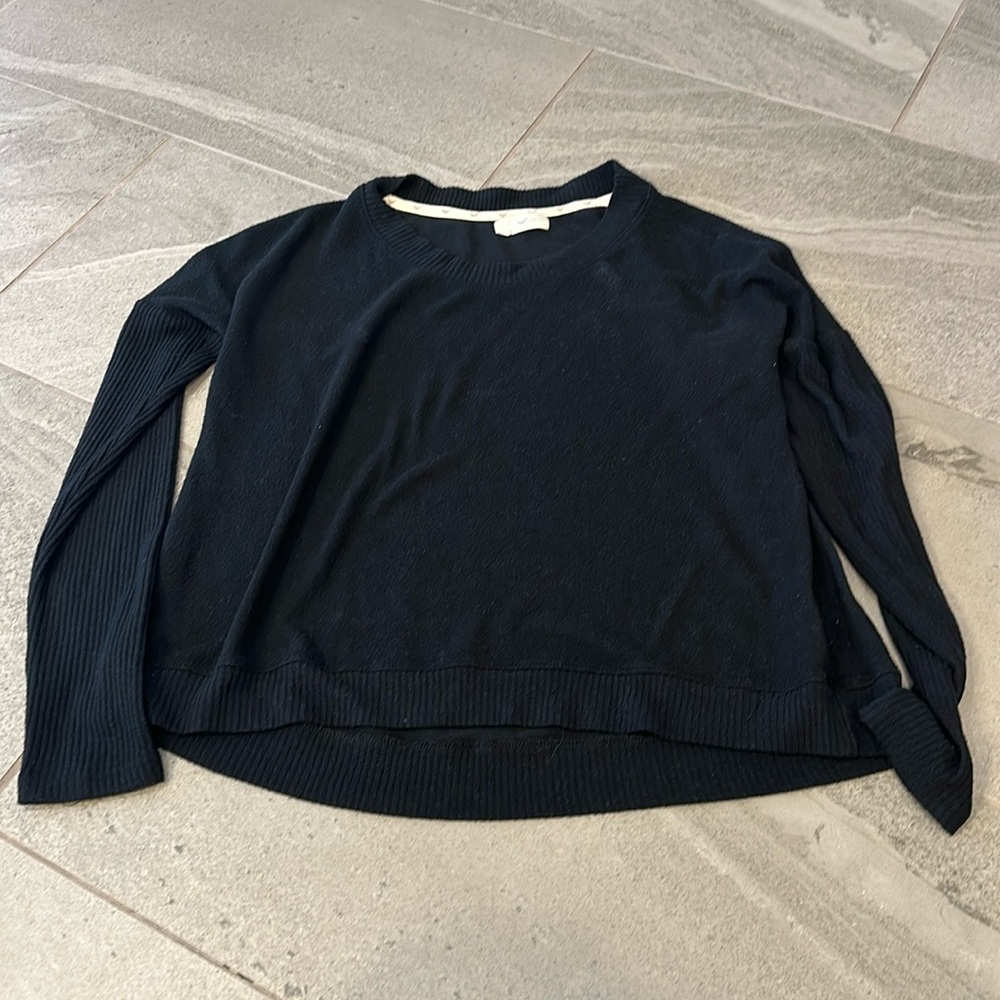 Stem Black Sweater size M